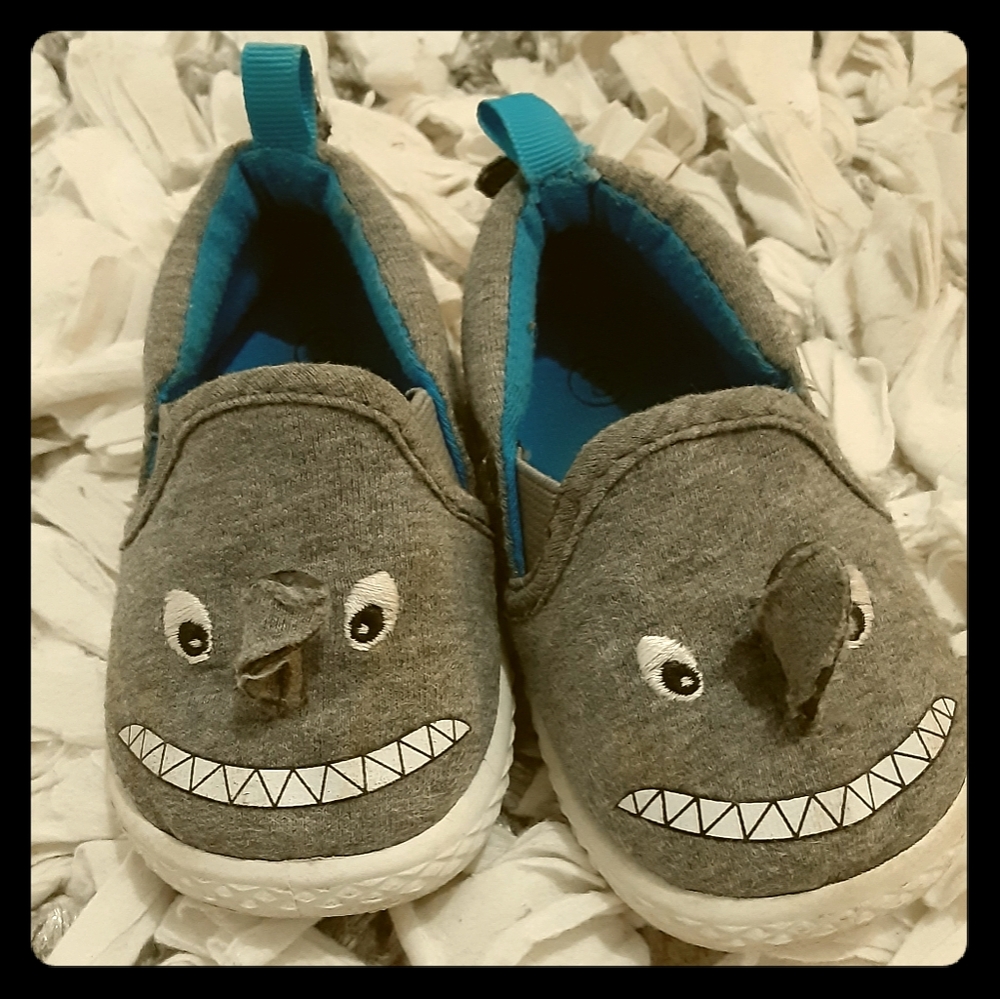 Shark shoes